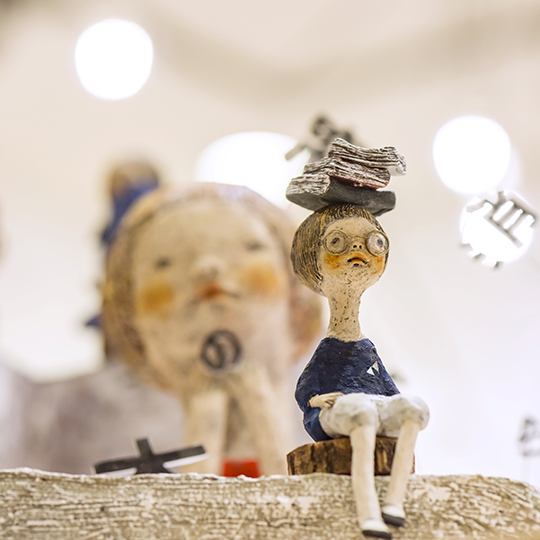 本の窓から消えていく